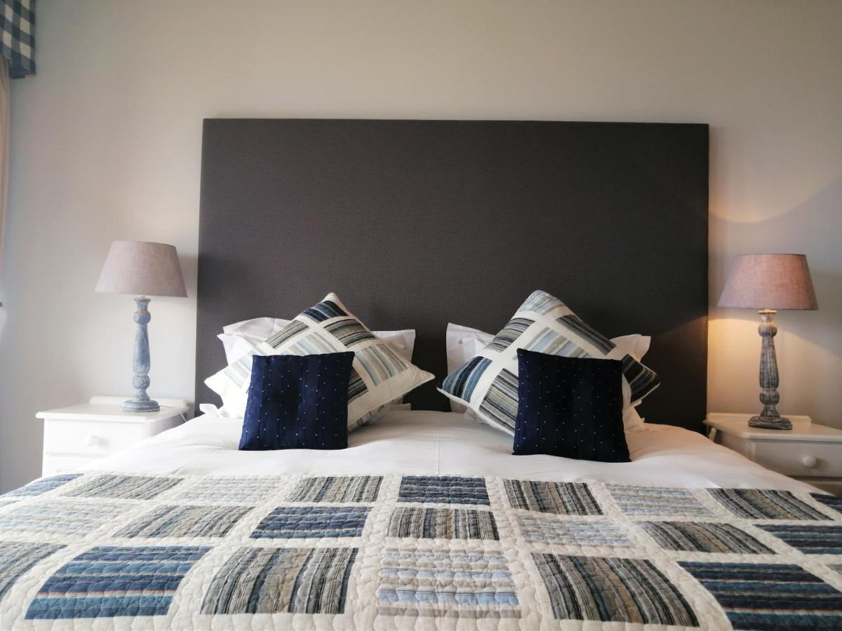 Amzee Bokmakierie Guest House Dana Bay Bilik gambar